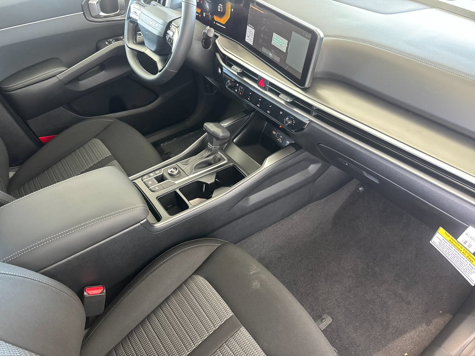 New 2026 Kia Sorento LX FWD image 15