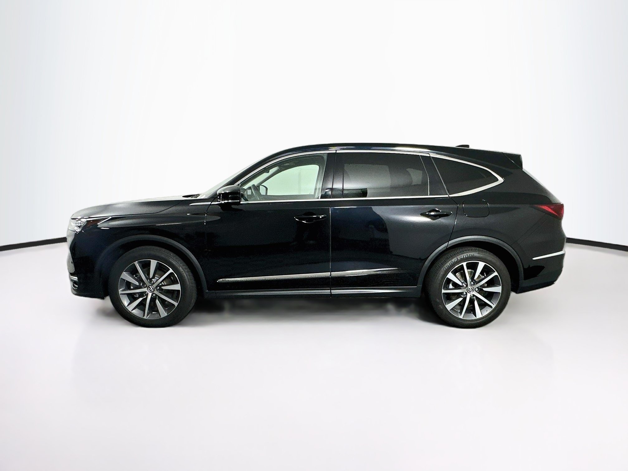 Used 2026 Acura MDX w/ Technology Package AWD/4WD image 4
