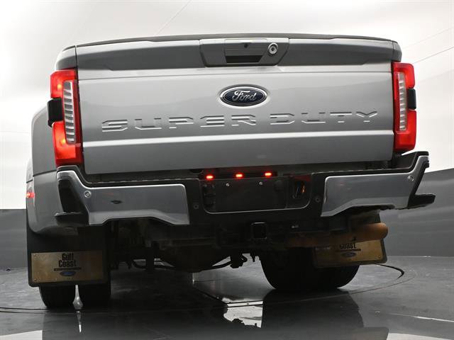 Used 2024 Ford F350 Lariat image 32