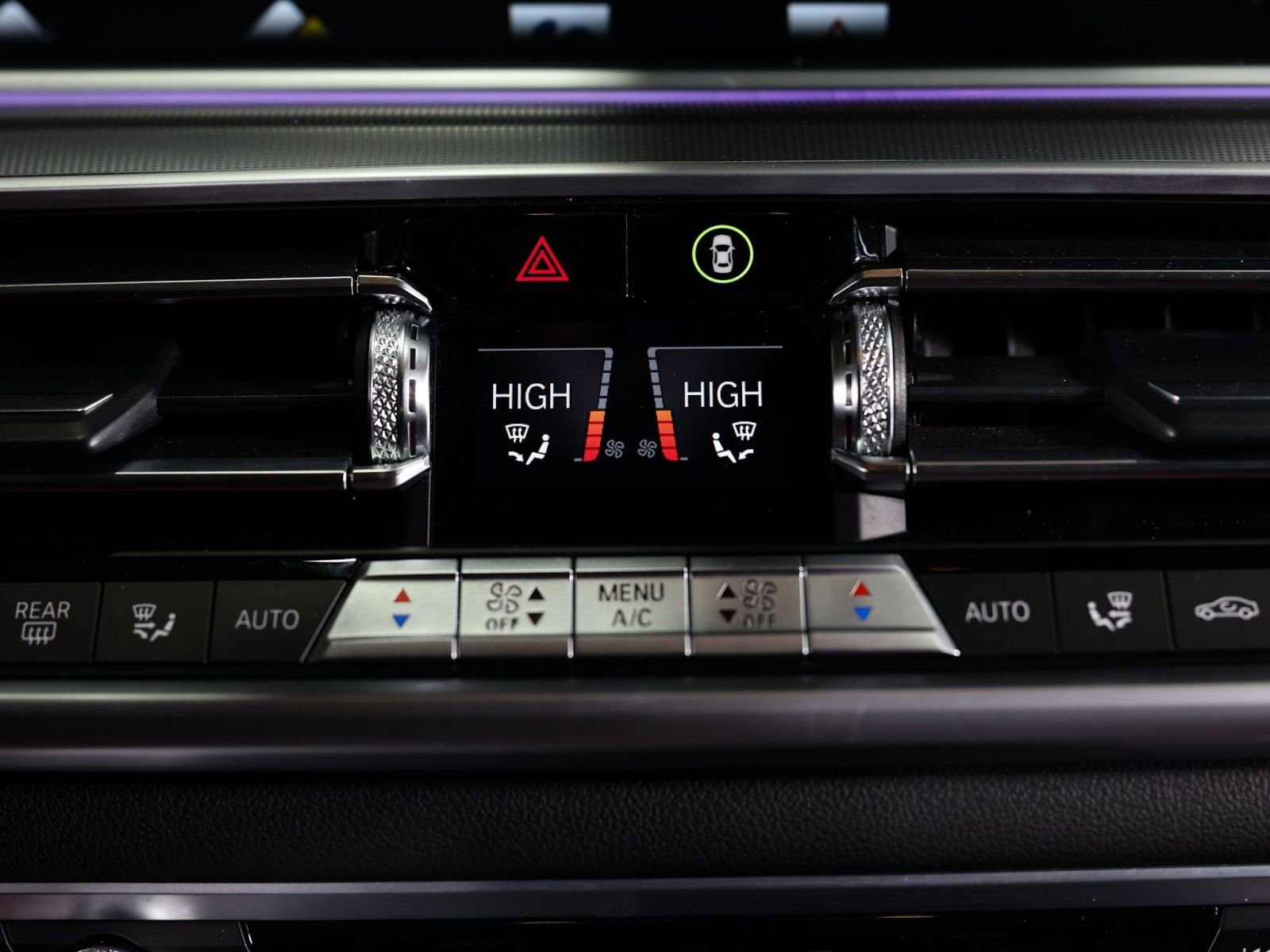 Used 2022 BMW X6 xDrive40i w/ Executive Package image 34