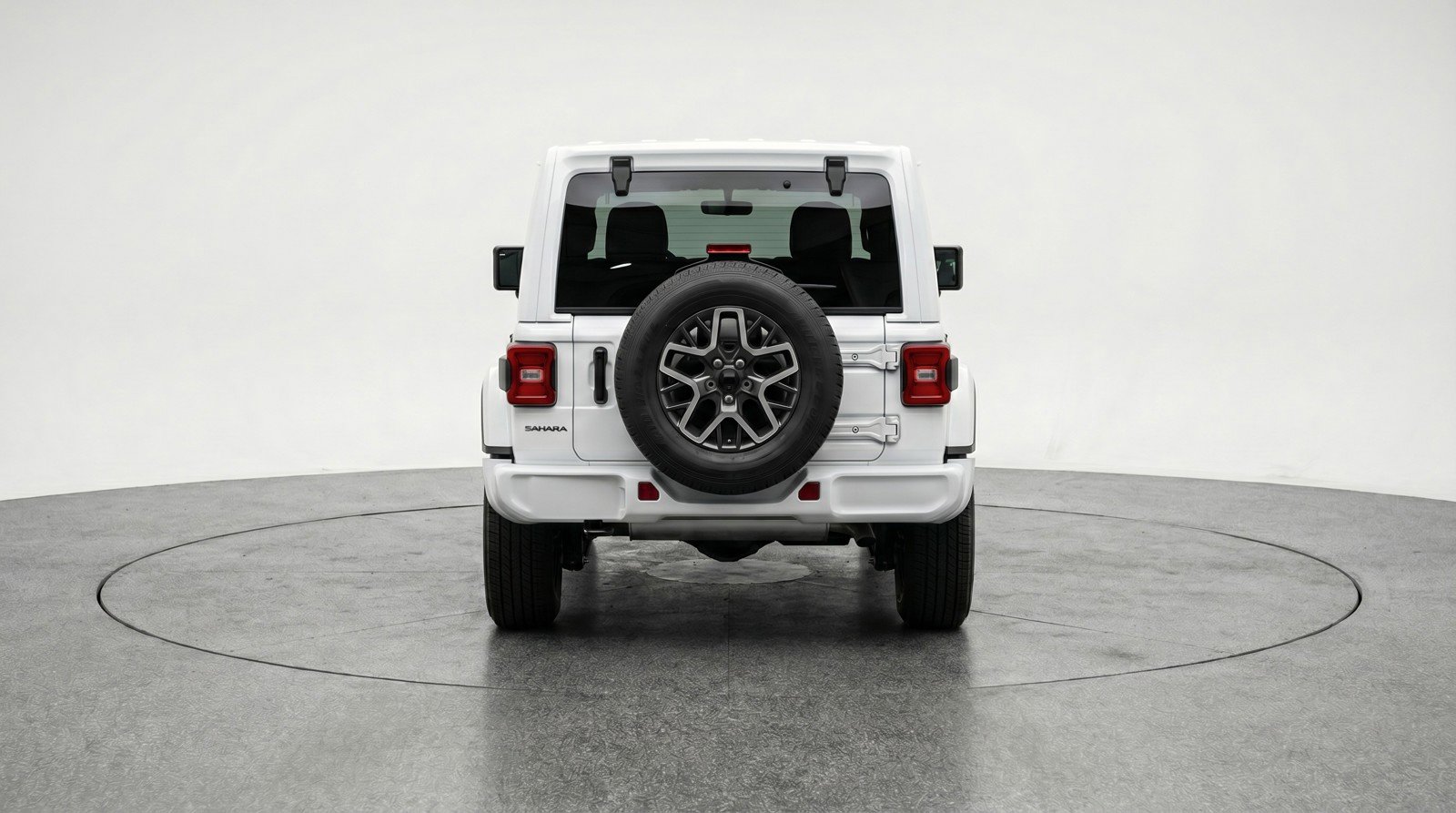 Used 2025 Jeep Wrangler Sahara image 7