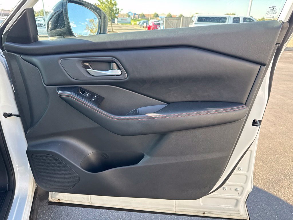 Used 2025 Nissan Rogue SV w/ Rock Creek Premium Package AWD/4WD image 40