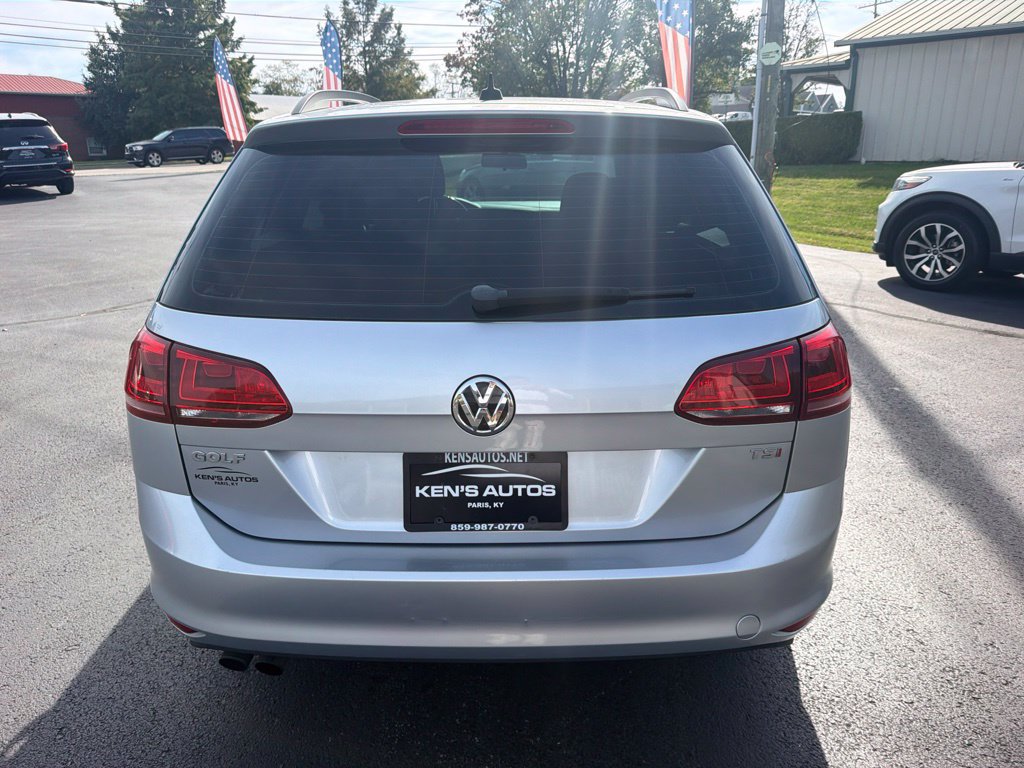Used 2016 Volkswagen Golf S FWD image 6
