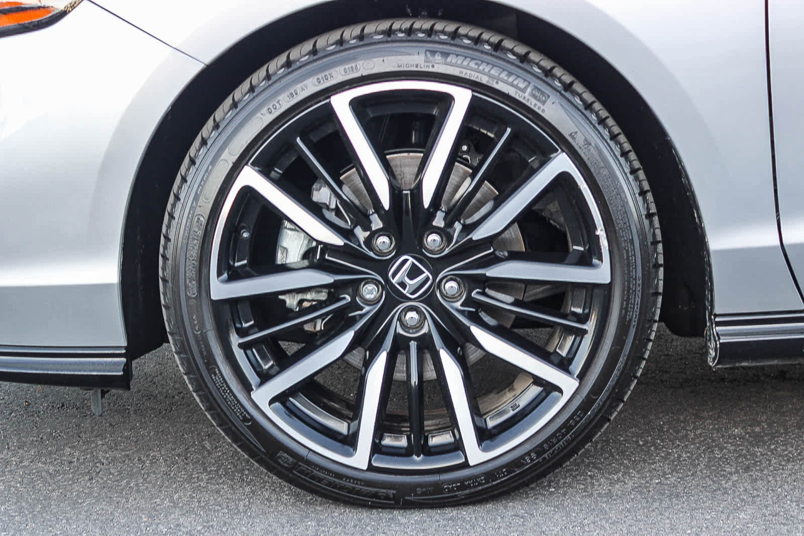 Certified 2025 Honda Accord Touring image 9
