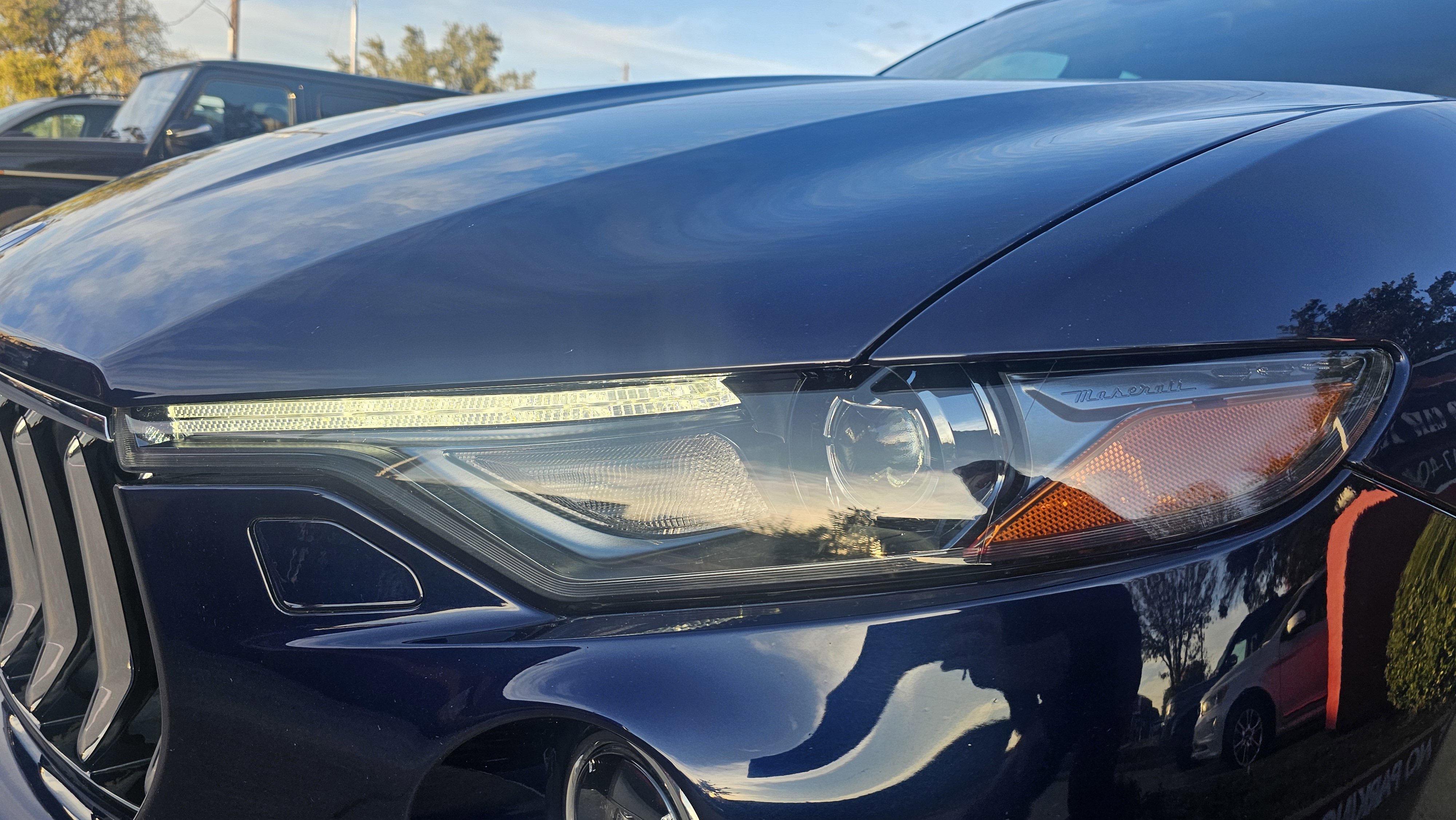 Used 2019 Maserati Levante GranLusso image 11