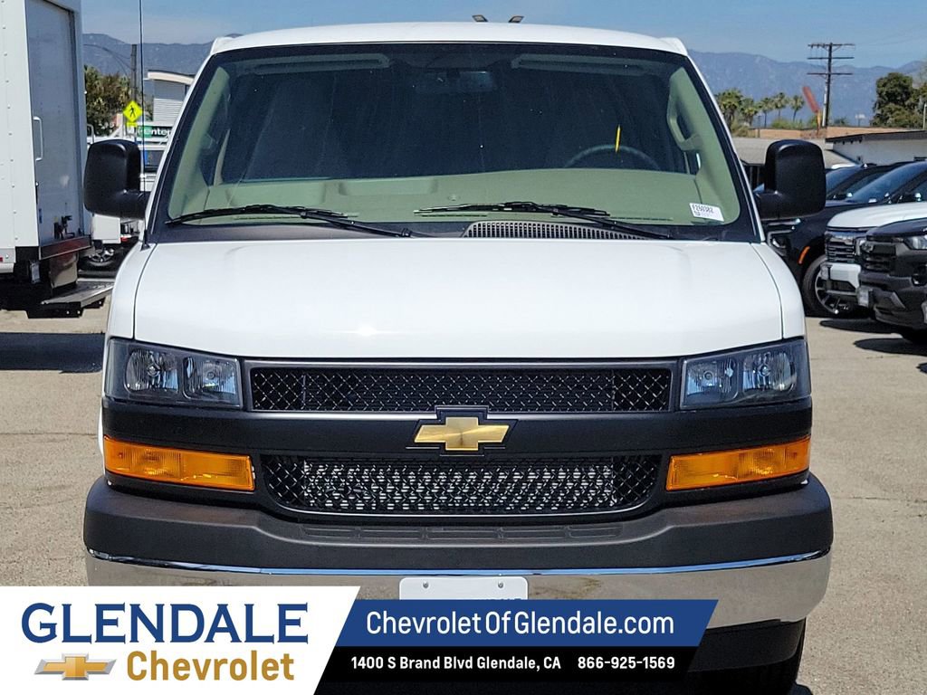 New 2026 Chevrolet Express 2500 Extended w/ Driver Convenience Package RWD image 17