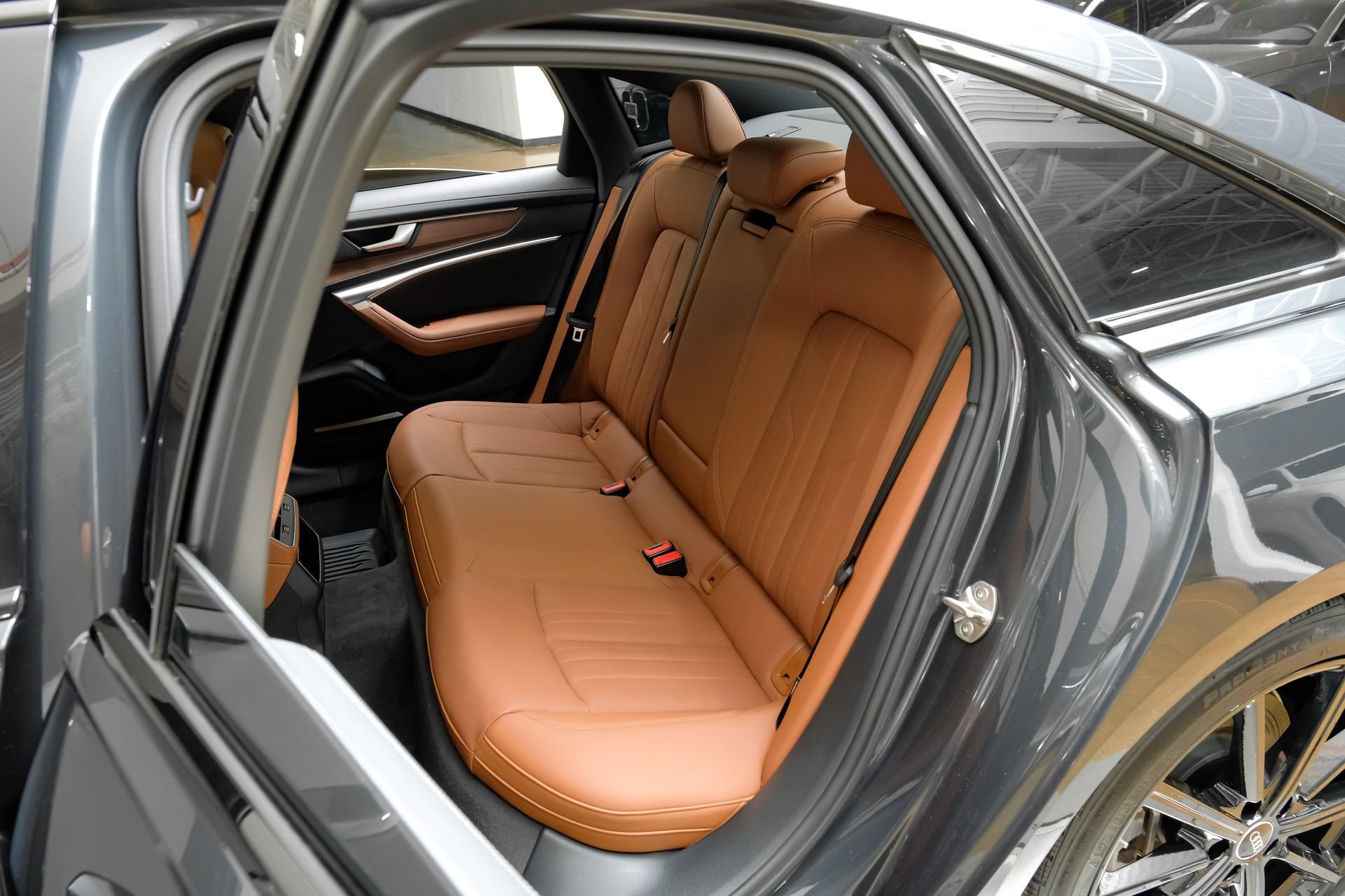 Used 2025 Audi A6 Premium Plus AWD/4WD image 43