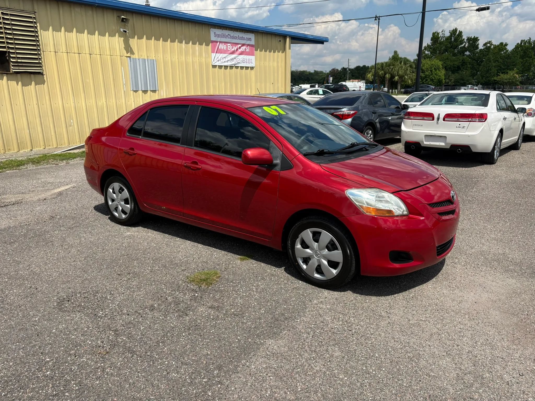 Used 2007 Toyota Yaris Sedan FWD image 2