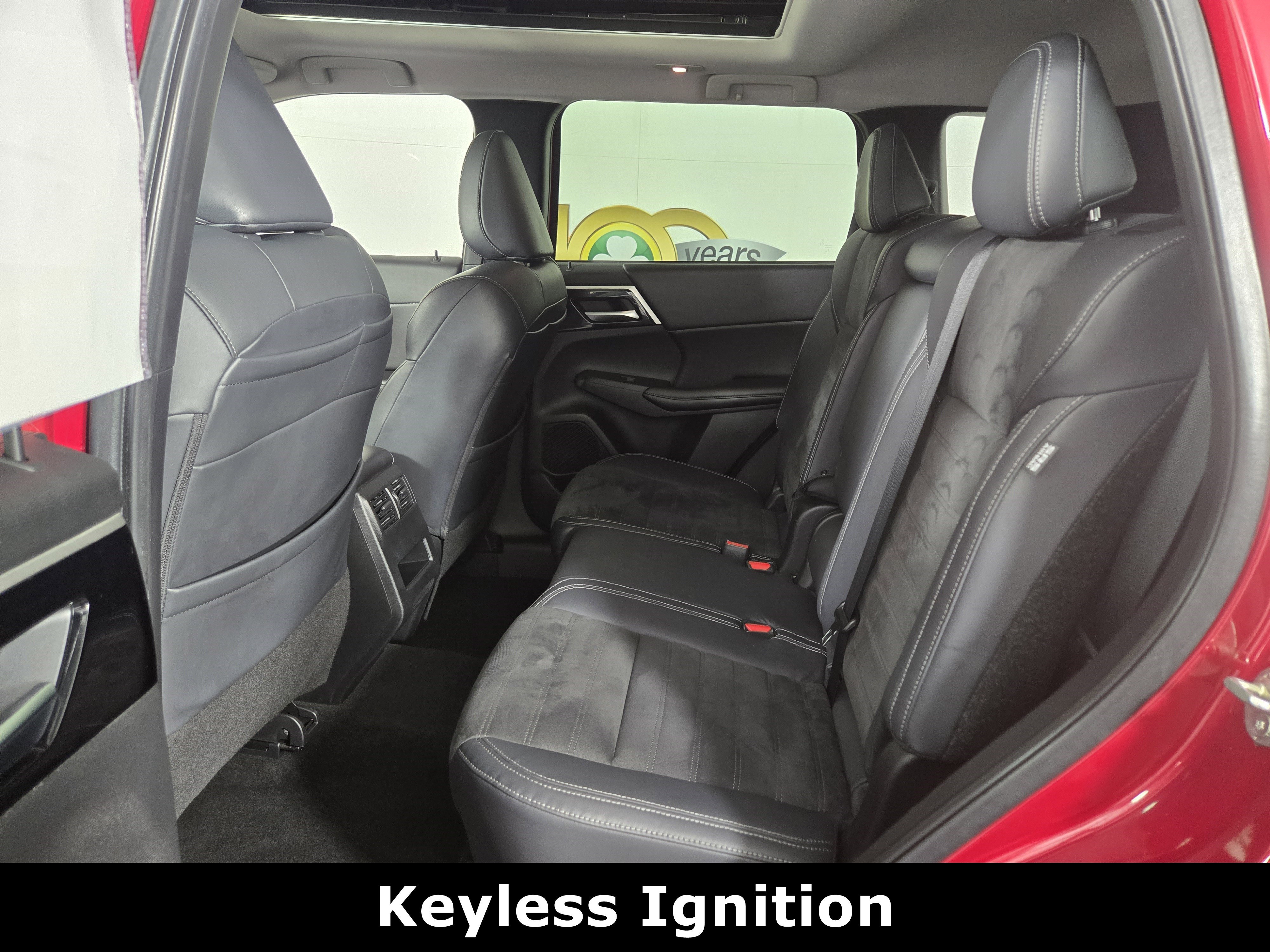 Used 2022 Mitsubishi Outlander SE AWD/4WD image 11