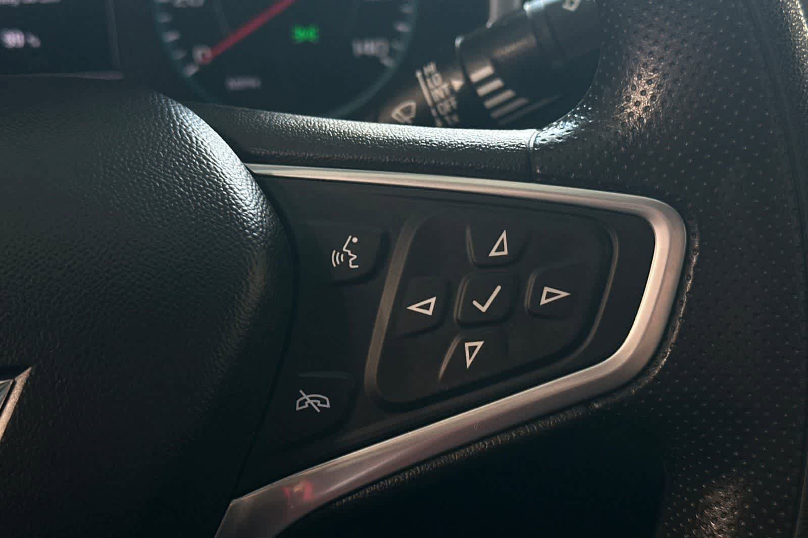 Used 2022 Chevrolet Malibu LT FWD image 27