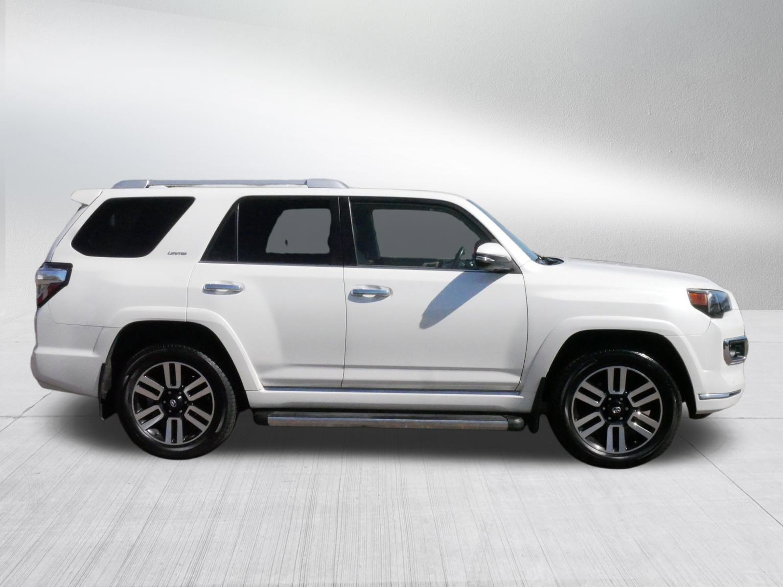 Used 2018 Toyota 4Runner Limited AWD/4WD image 4