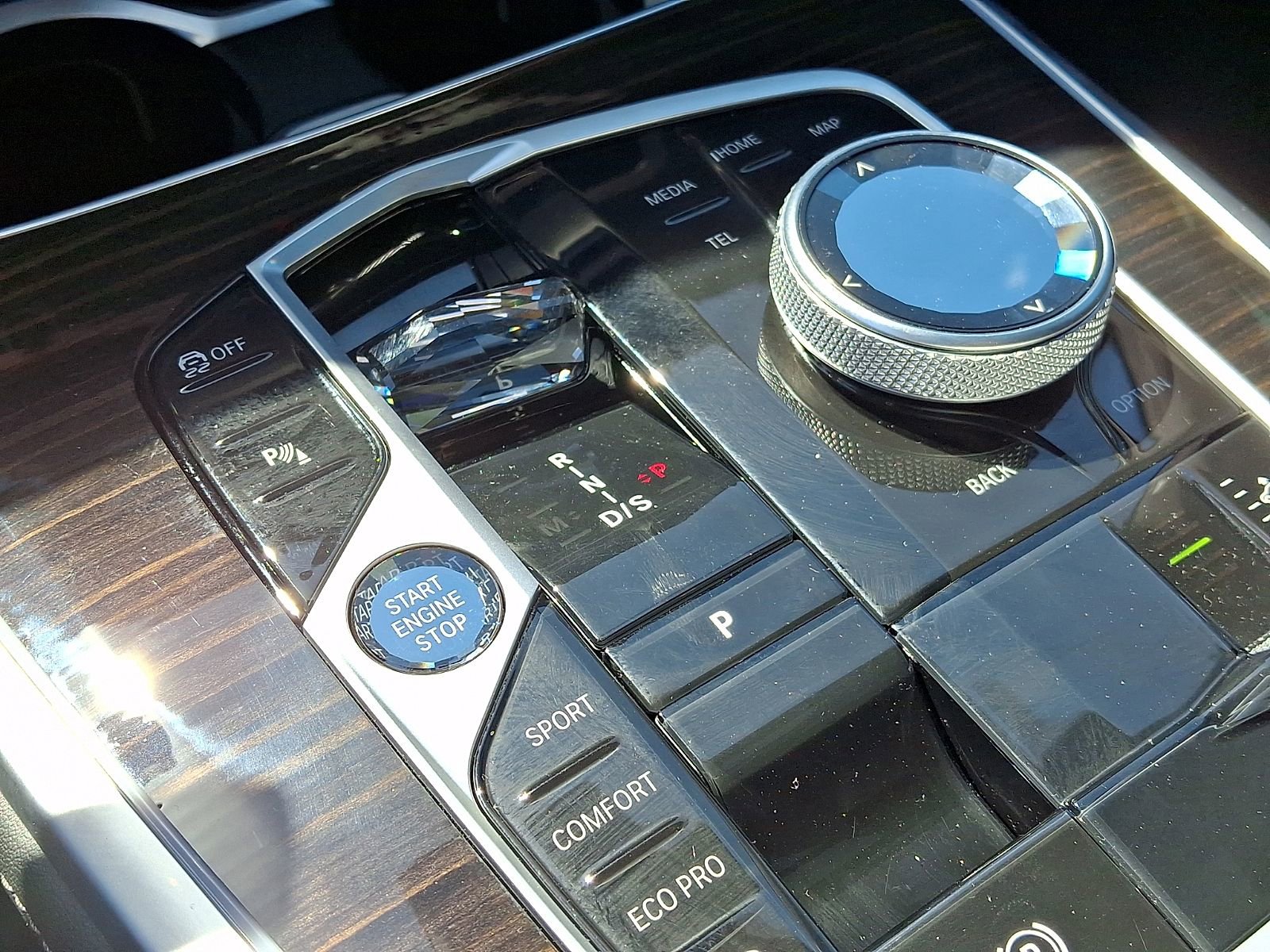 Used 2025 BMW X7 xDrive40i w/ Executive Package AWD/4WD image 15