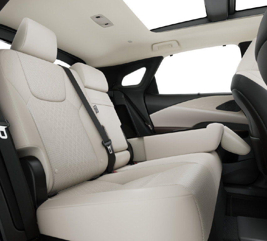 New 2026 Lexus RX 450h AWD image 7