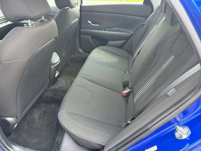 Used 2024 Hyundai Elantra SEL FWD image 11