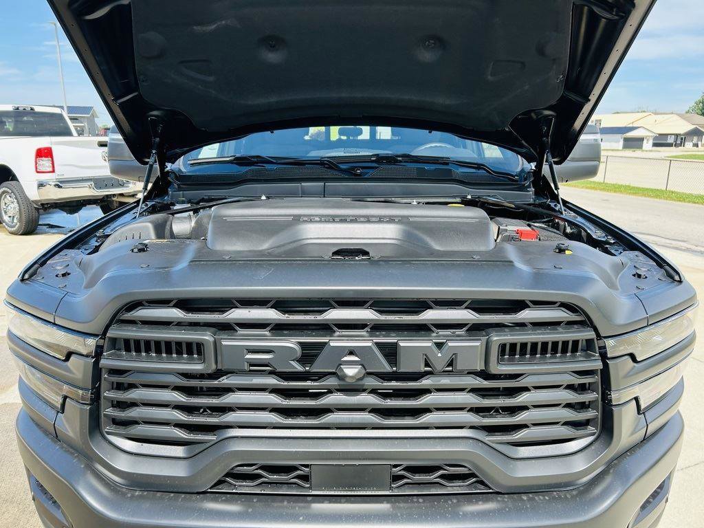 New 2025 RAM 2500 Tradesman image 40