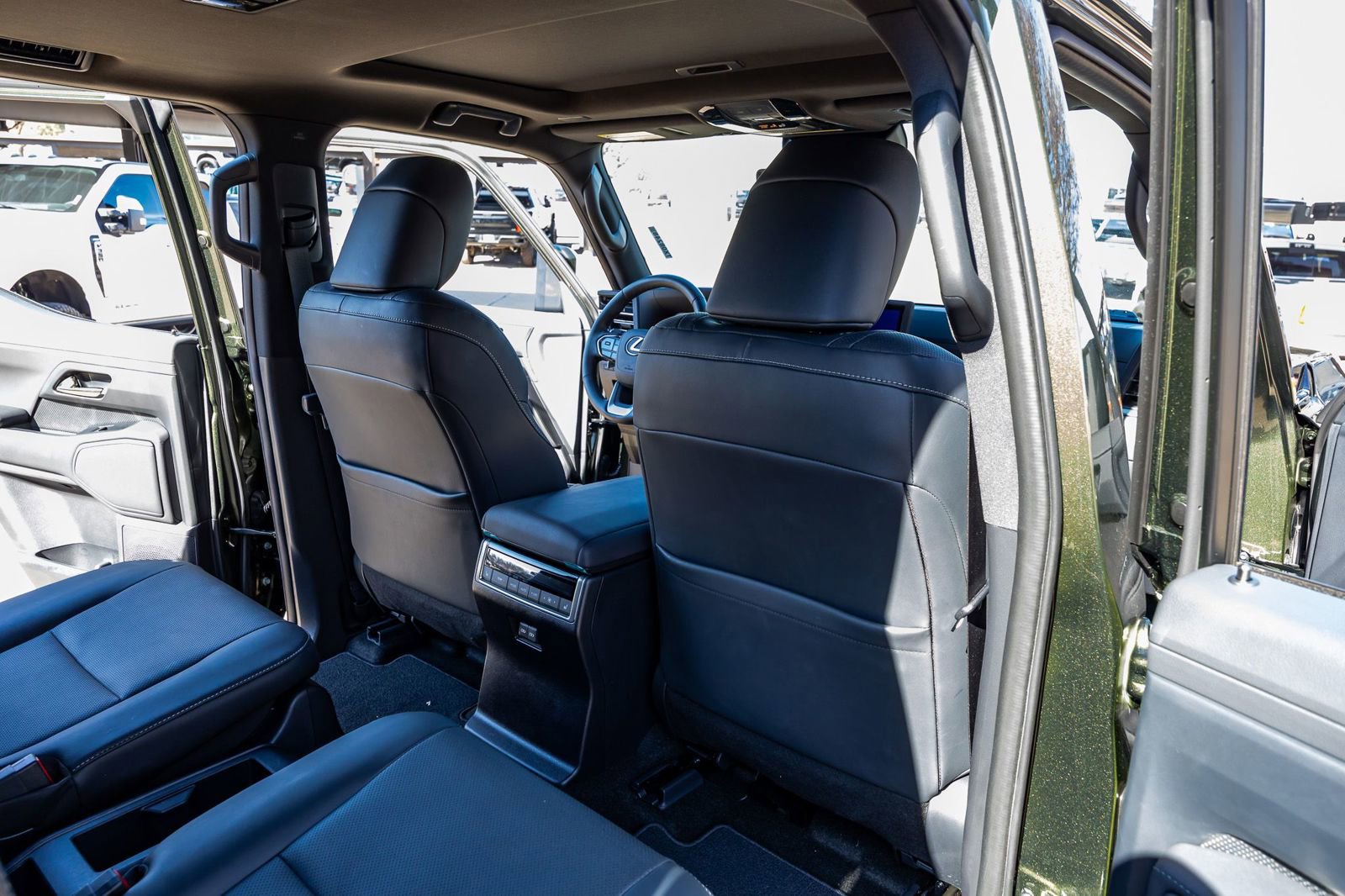 Used 2025 Lexus GX 550 550 Premium+ w/ Accessory Package (Z1) image 29