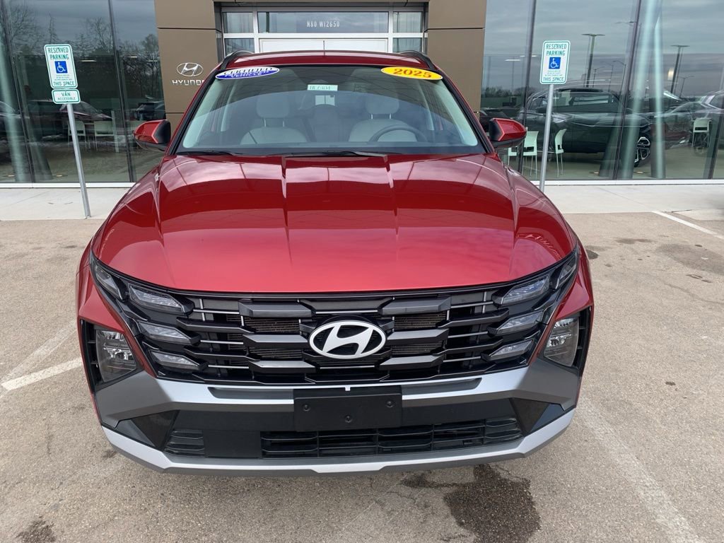 Certified 2025 Hyundai Tucson SEL image 9