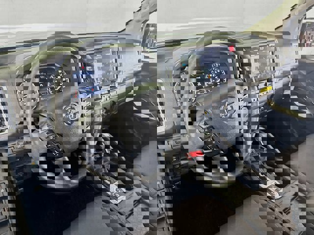 New 2026 Nissan Frontier SV w/ Tow Package image 9