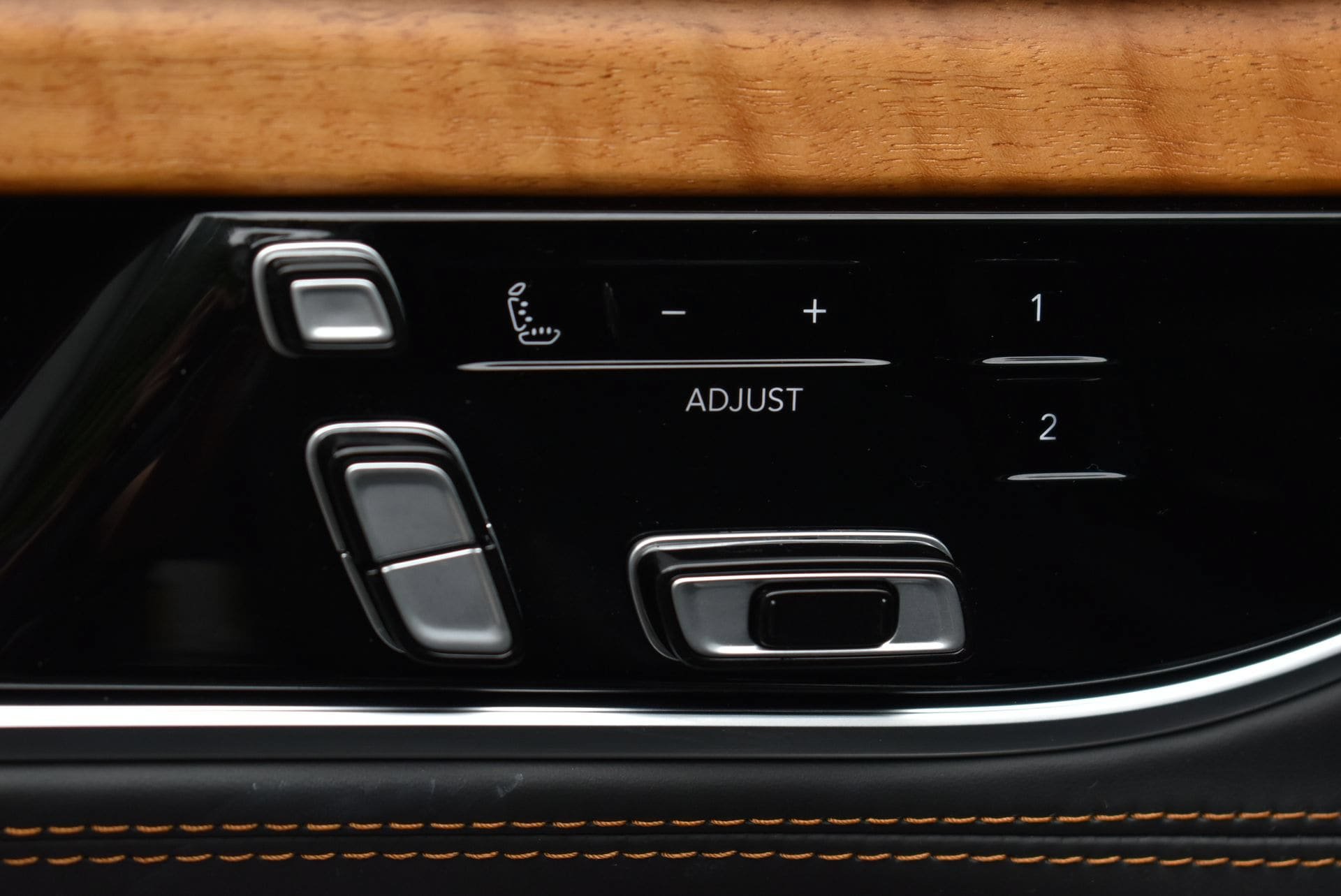 Used 2022 Jeep Grand Wagoneer Series III AWD/4WD image 14