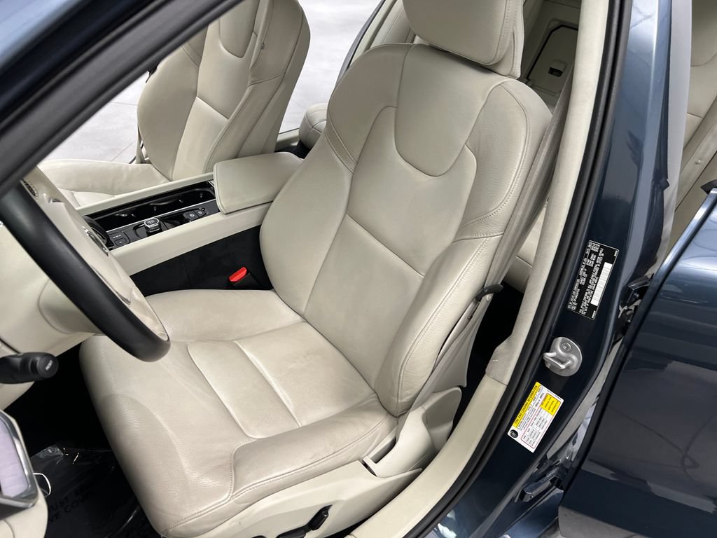 Used 2024 Volvo S60 B5 Core FWD image 11