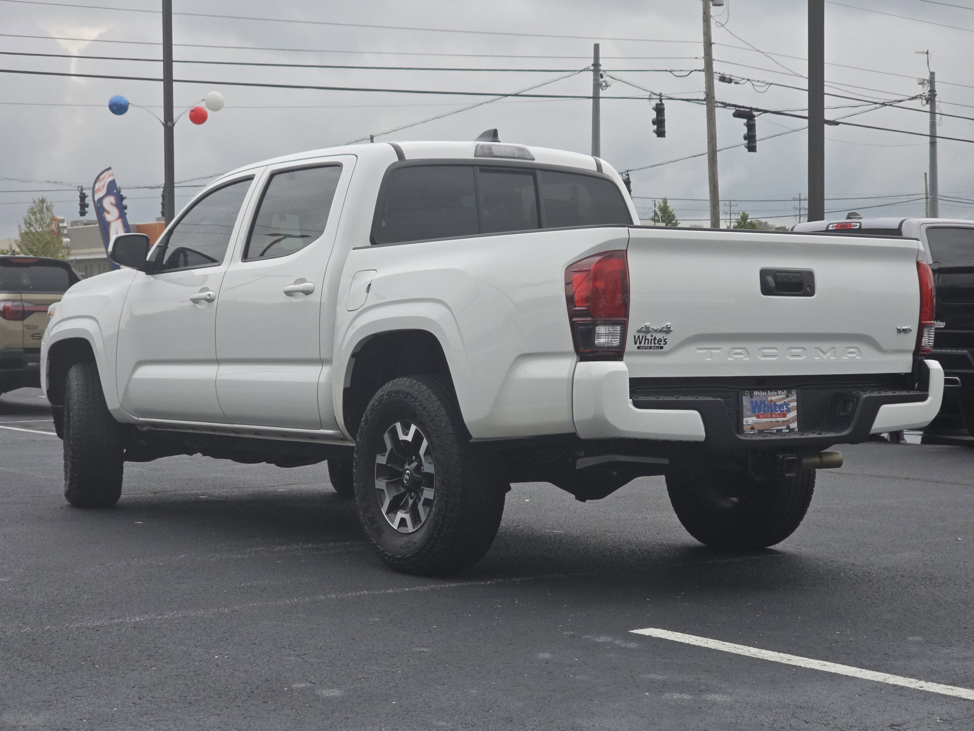 Used 2023 Toyota Tacoma SR image 14