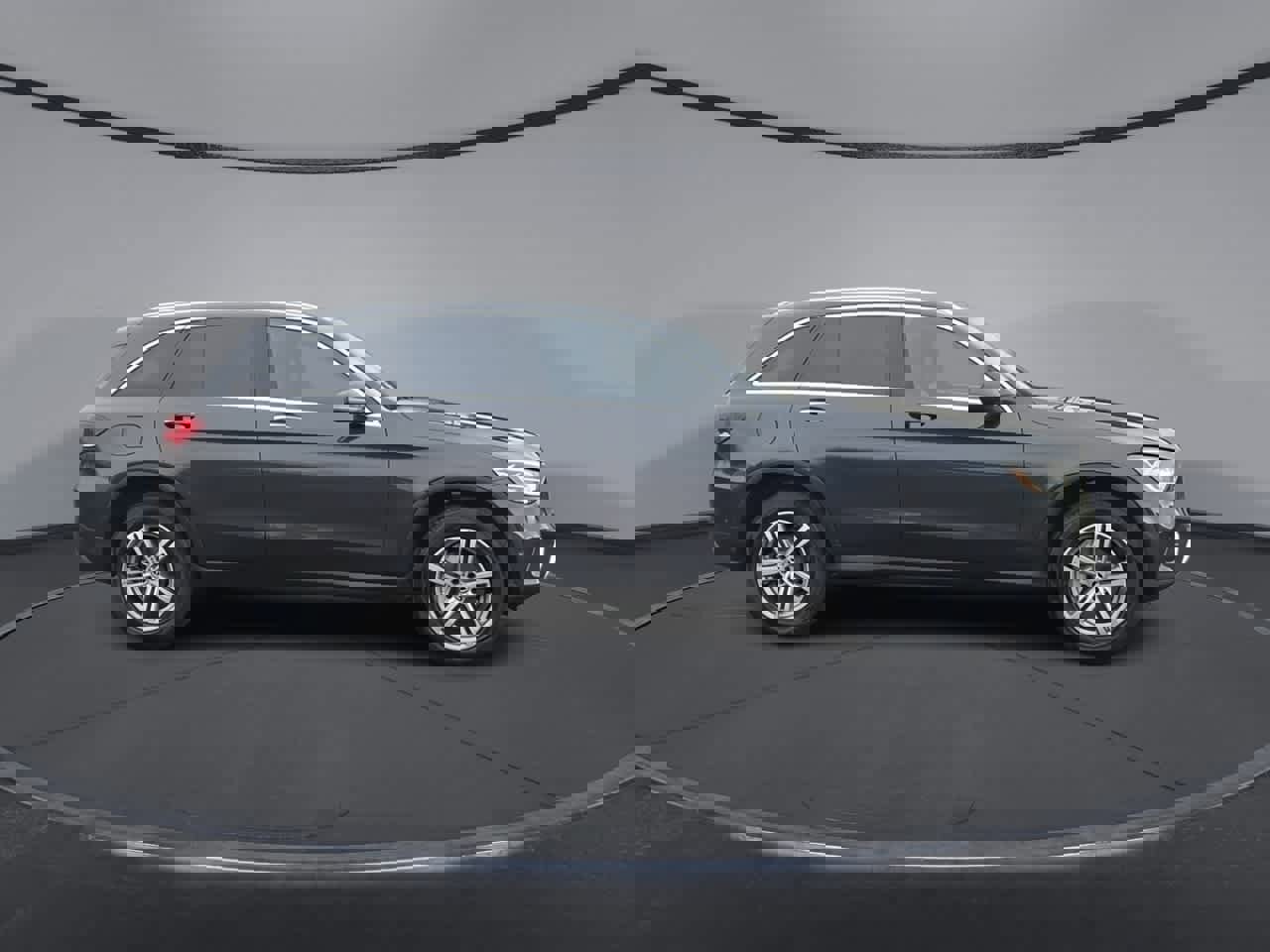 Used 2022 Mercedes-Benz GLC 300 4MATIC image 9