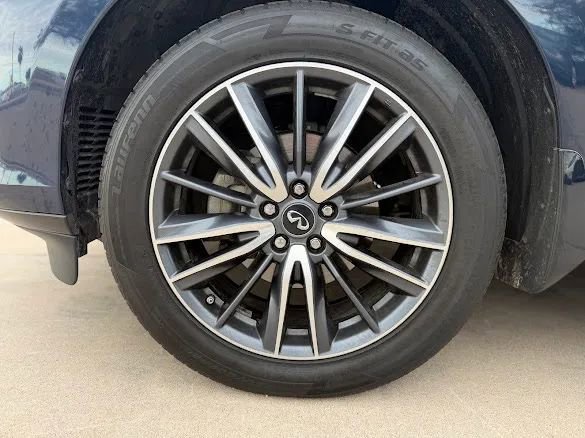 Used 2018 INFINITI QX60 FWD w/ Deluxe Technology Package image 19