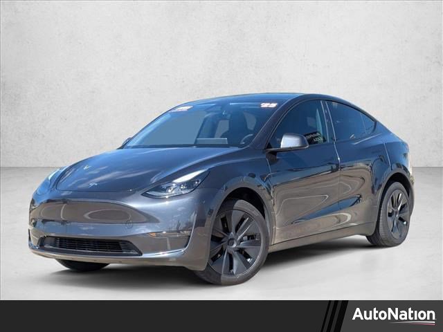 Used 2025 Tesla Model Y Long Range AWD/4WD image 1