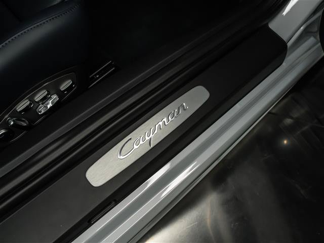 Certified 2025 Porsche 718 Cayman RWD image 24