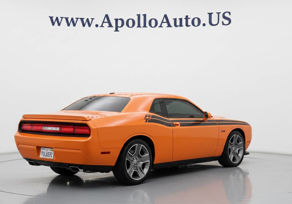 Used 2012 Dodge Challenger R/T image 4
