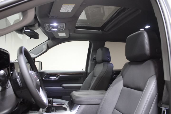 New 2026 GMC Sierra 1500 Elevation w/ Elevation Premium Package AWD/4WD image 4