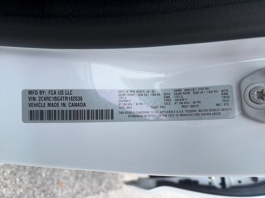 Used 2026 Chrysler Pacifica Select FWD image 29
