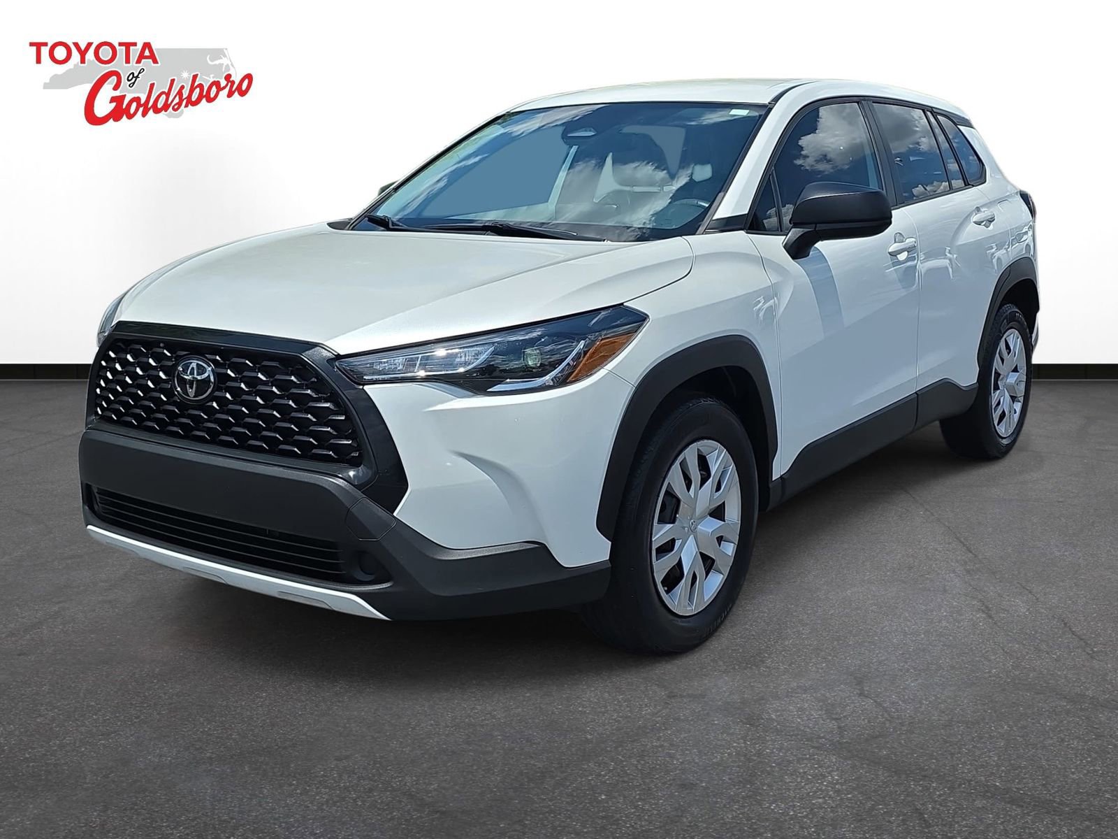 Used 2023 Toyota Corolla Cross L FWD image 1