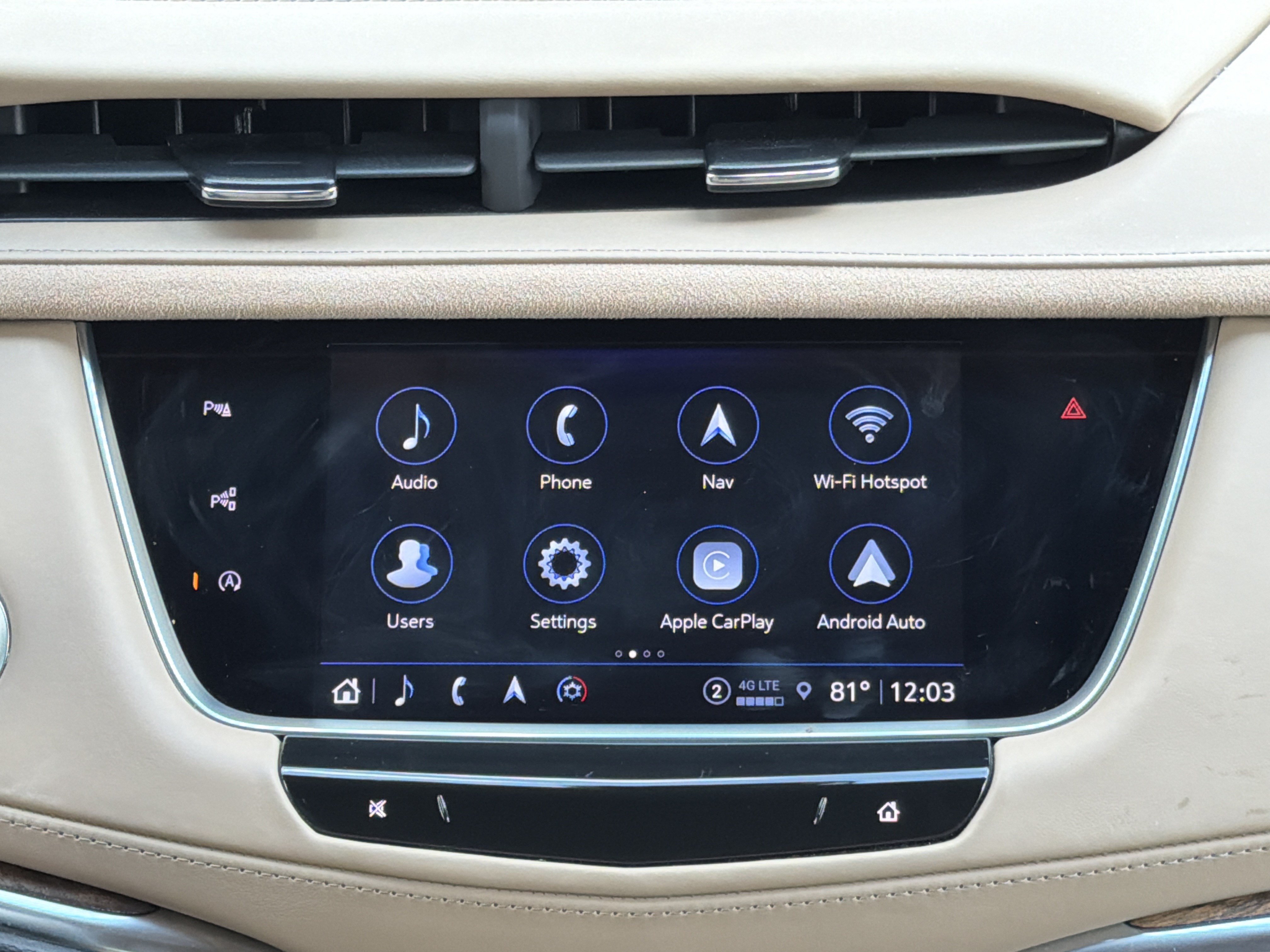 Used 2024 Cadillac XT5 Sportv w/ Platinum Package AWD/4WD image 4