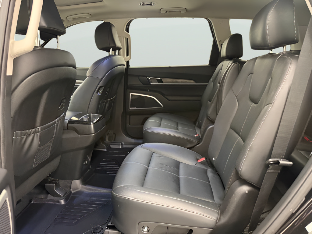 Used 2022 Kia Telluride EX w/ EX Premium Package FWD image 13