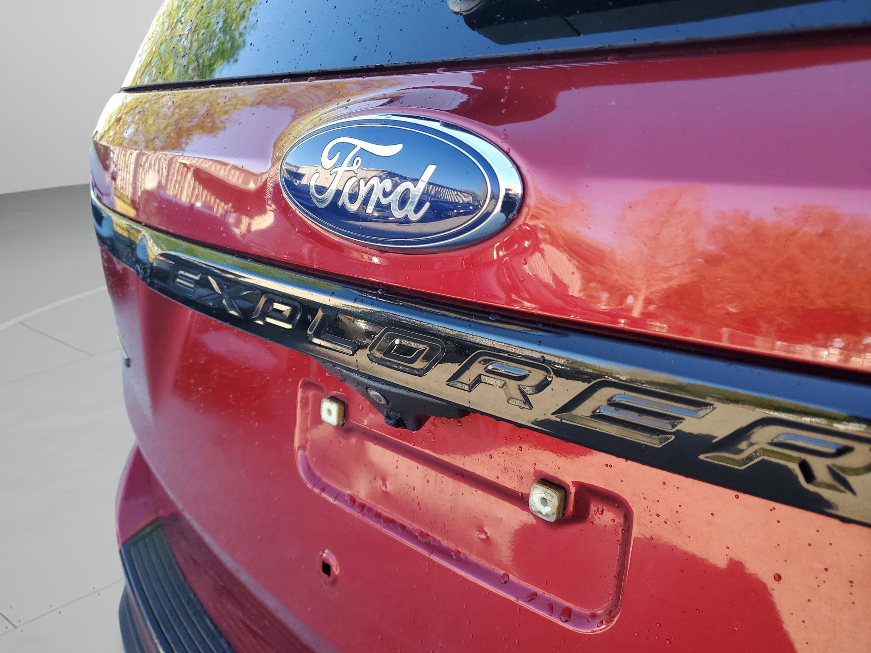 Used 2018 Ford Explorer Sport image 8