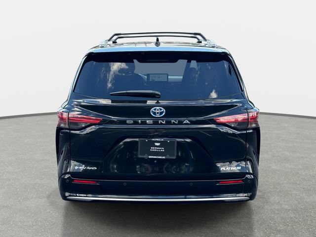 Used 2025 Toyota Sienna Platinum AWD/4WD image 4