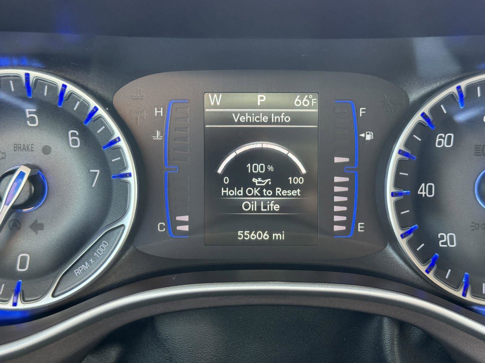 Used 2023 Chrysler Voyager LX FWD image 19