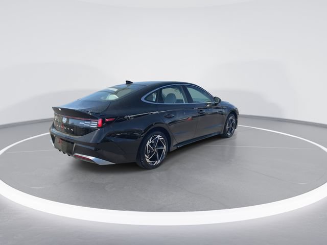 New 2026 Hyundai Sonata SEL FWD image 8