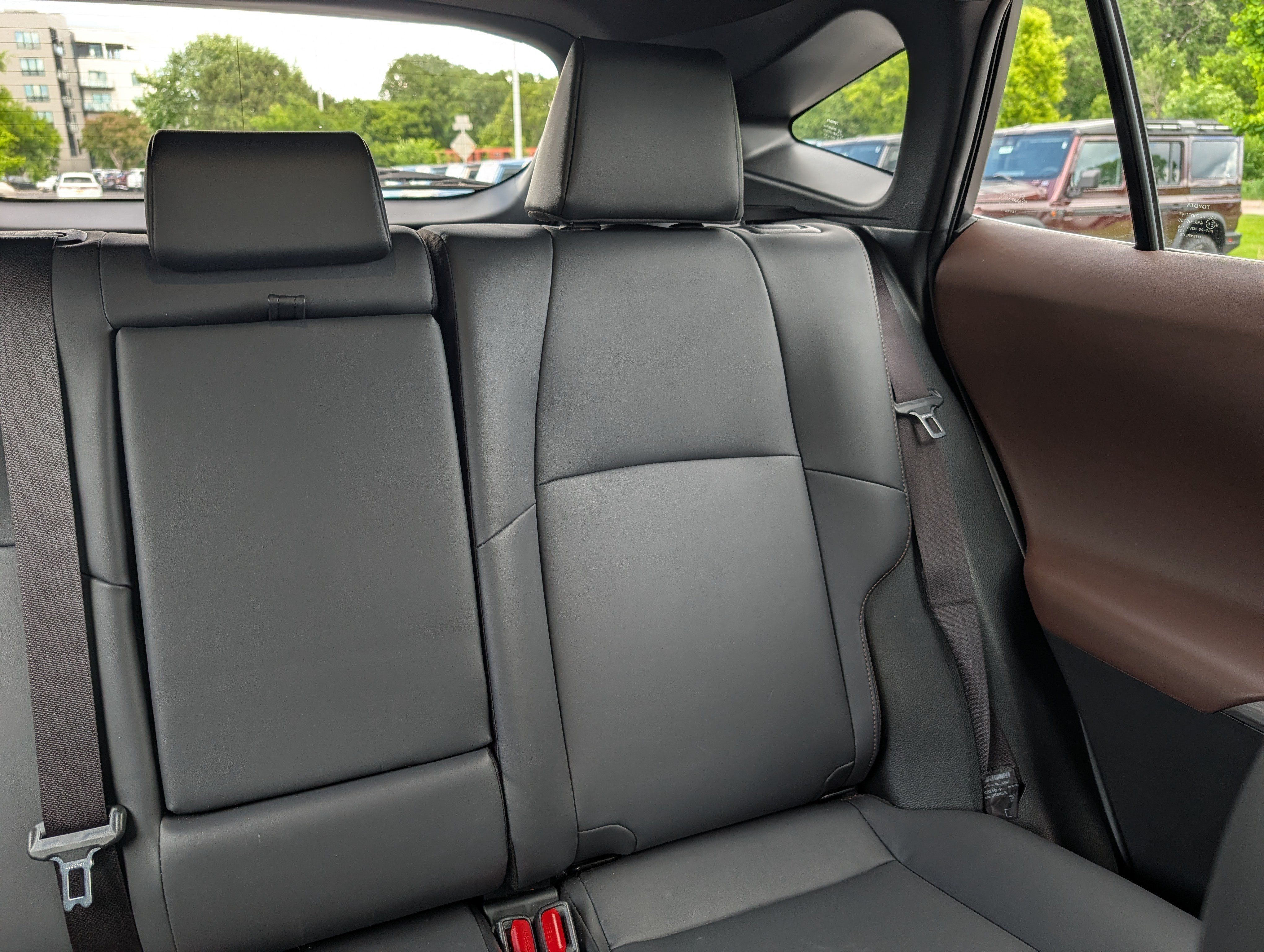 Used 2024 Toyota Venza XLE AWD/4WD image 14
