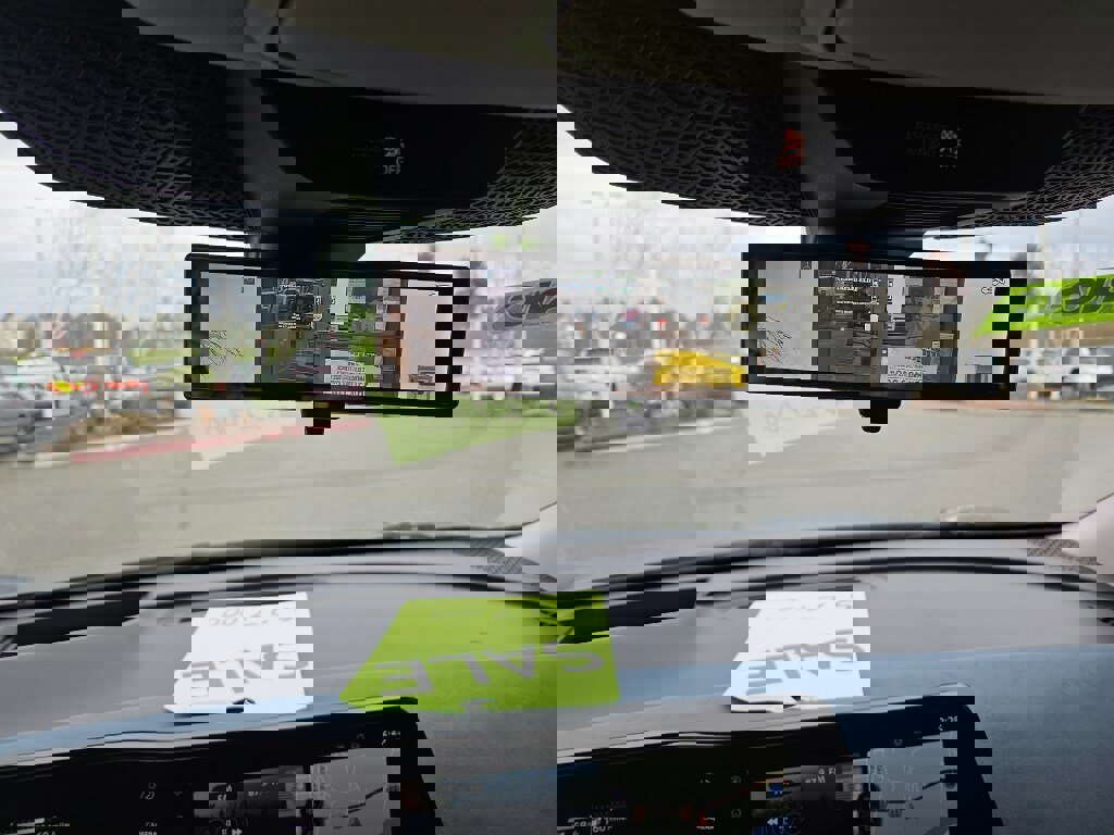 Used 2023 Nissan Ariya image 18