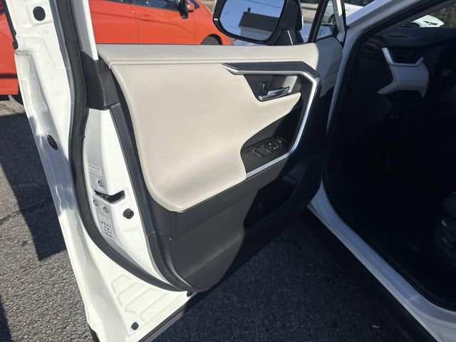 Used 2024 Toyota RAV4 Adventure image 19