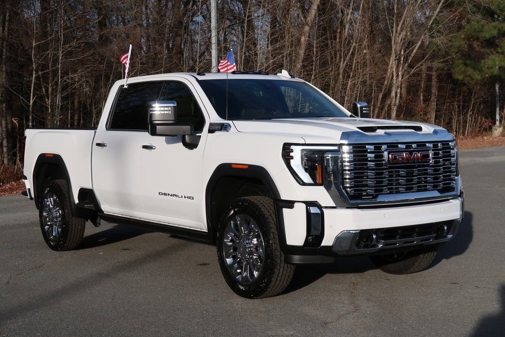 New 2026 GMC Sierra 2500 Denali w/ Denali Reserve Package image 3