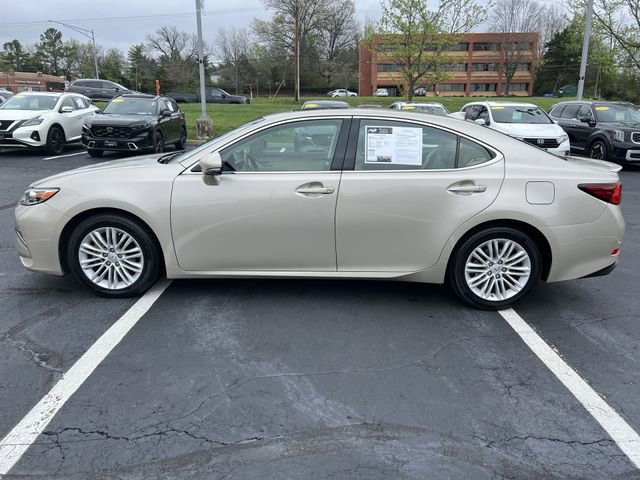 Used 2017 Lexus ES 350 w/ Luxury Package image 6