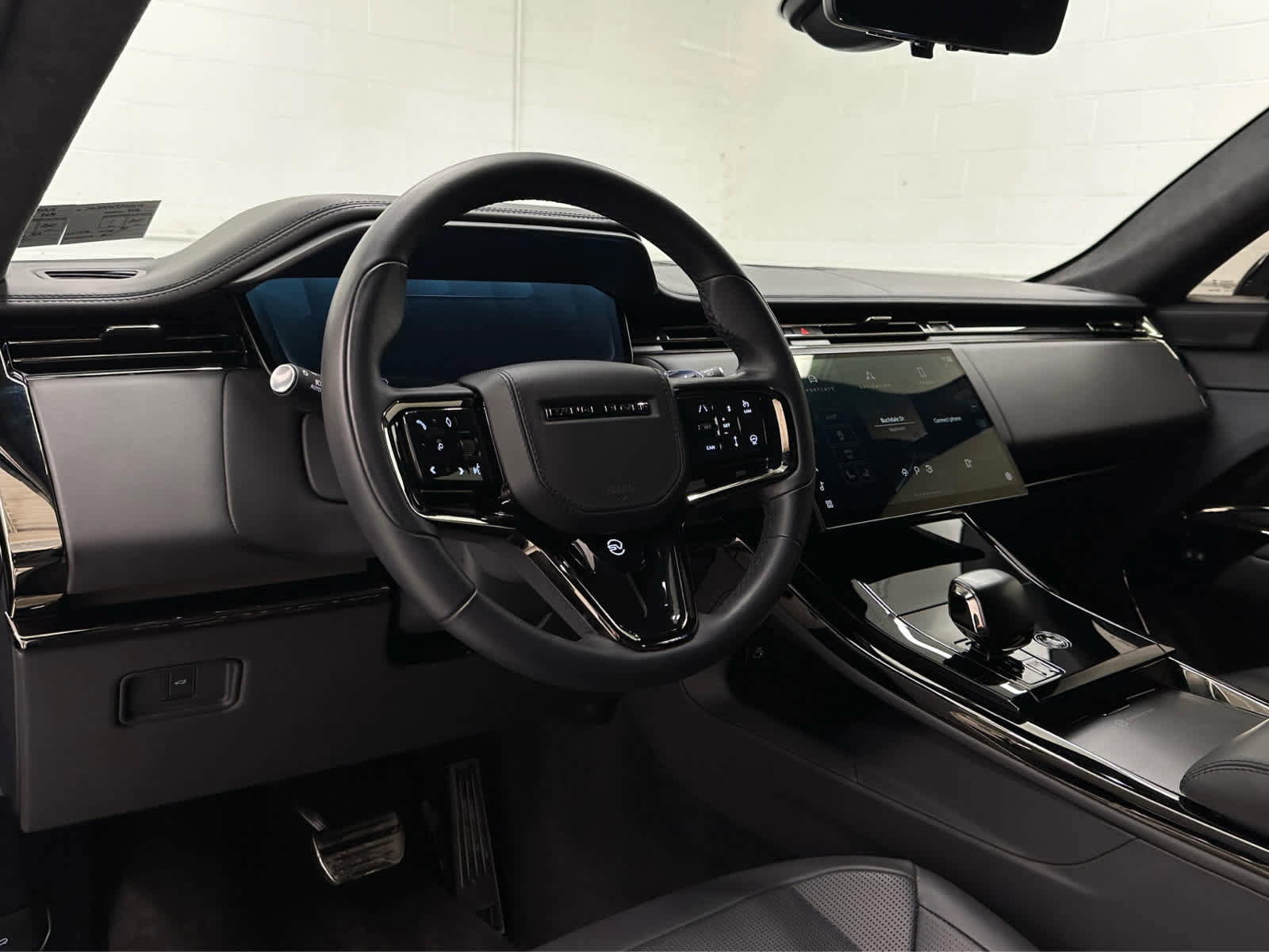 Used 2024 Land Rover Range Rover Sport image 10