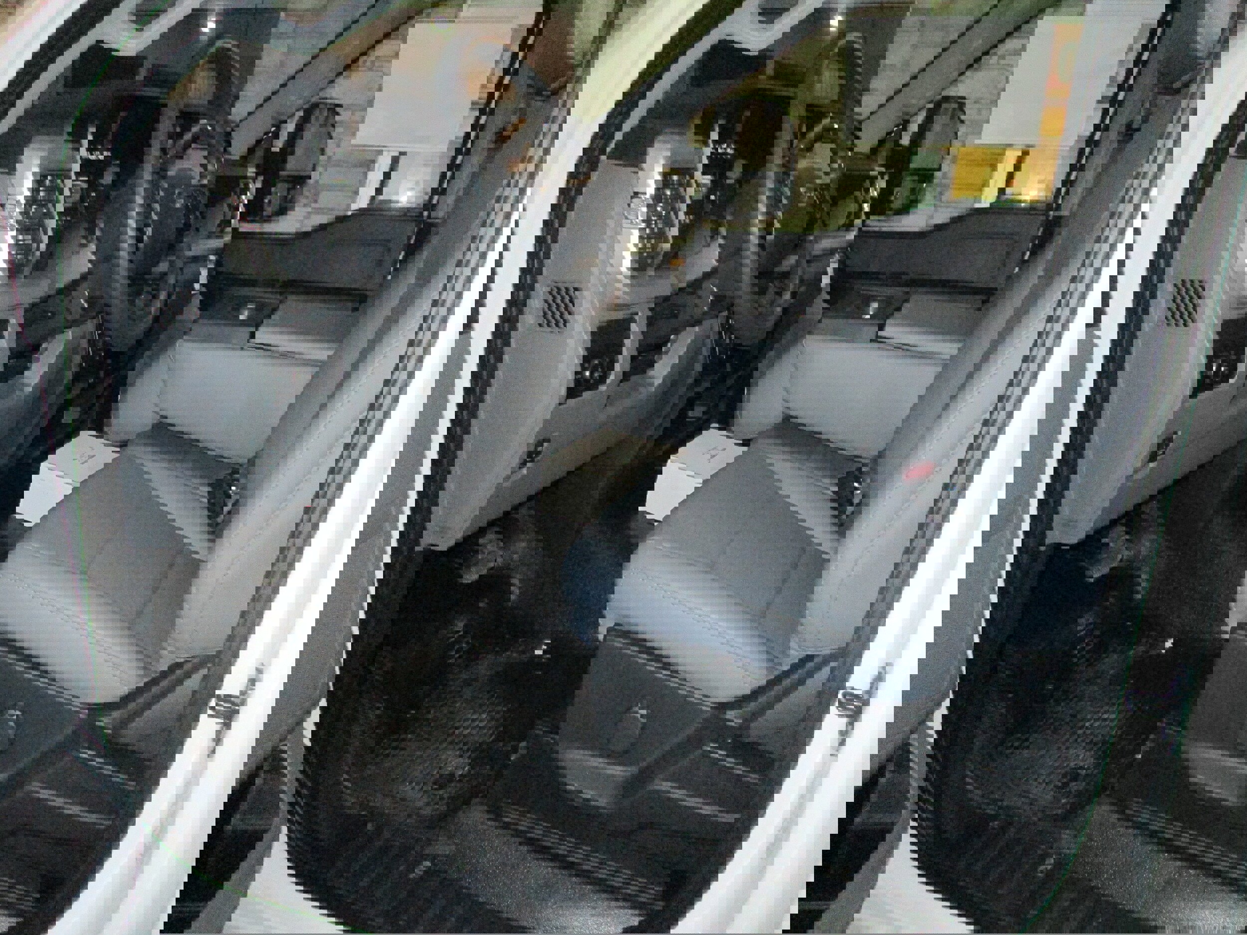 New 2026 Ford F550 4x4 Regular Cab Super Duty image 3