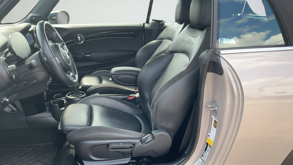 Used 2023 MINI Cooper S FWD image 15