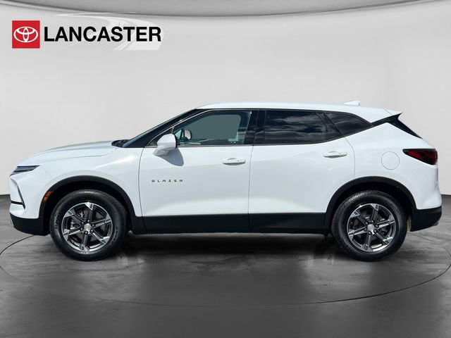 Used 2025 Chevrolet Blazer LT FWD image 4