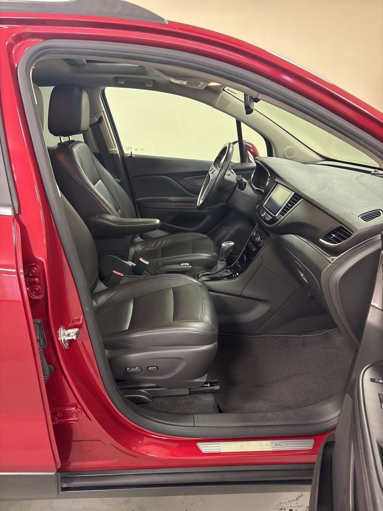 Used 2019 Buick Encore Essence image 24