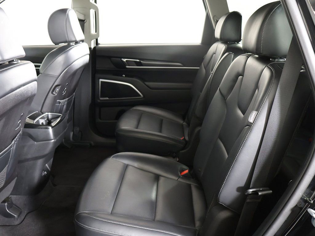 Used 2025 Kia Telluride S image 37